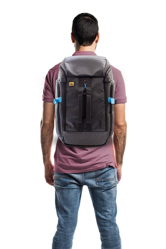 Mochila Backpack Skypeak de gimnasio de 17” tamaño Extra Grande. FIT2