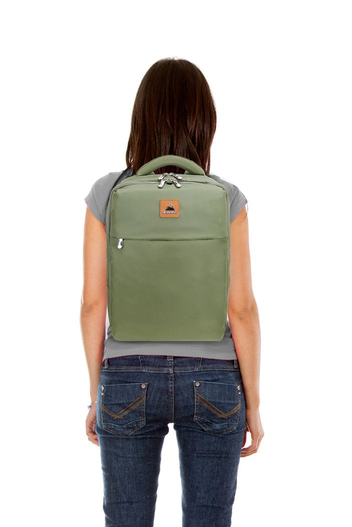 Mochila backpack Skypeak roja para mujer,dama, de 15,6" tamaño Grande. CTA-115GR