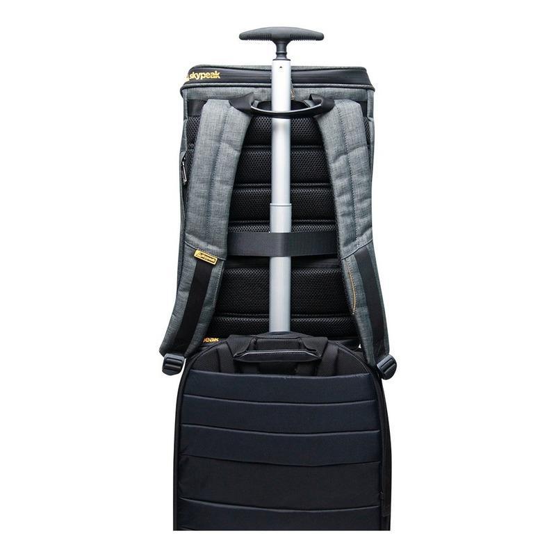 Mochila backpack Skypeak de 15,6" tamaño Grande, incluye funda anti lluvia BLADEX-115GR