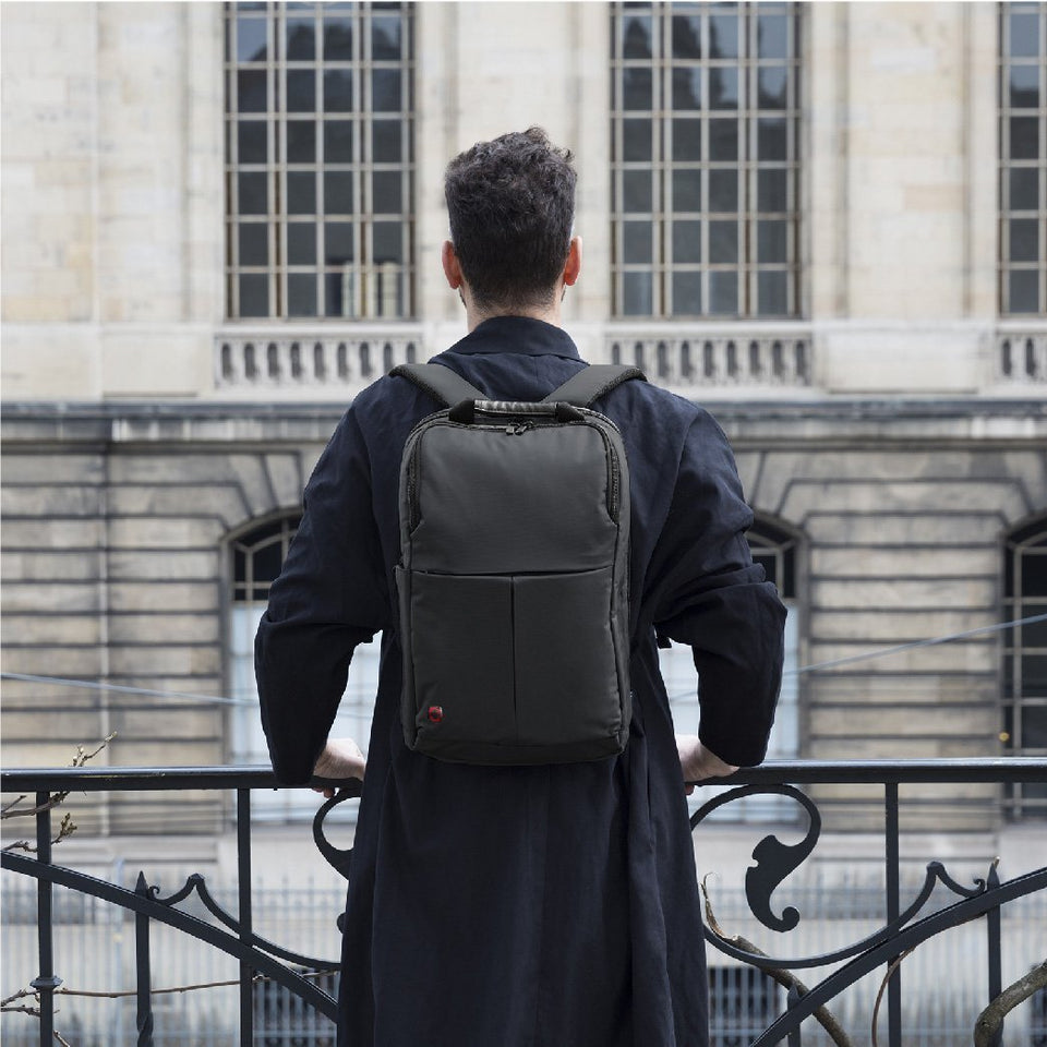 Mochila Wenger Reload para laptop de 14", 601068, mochila negra, tecnología Air Flow.