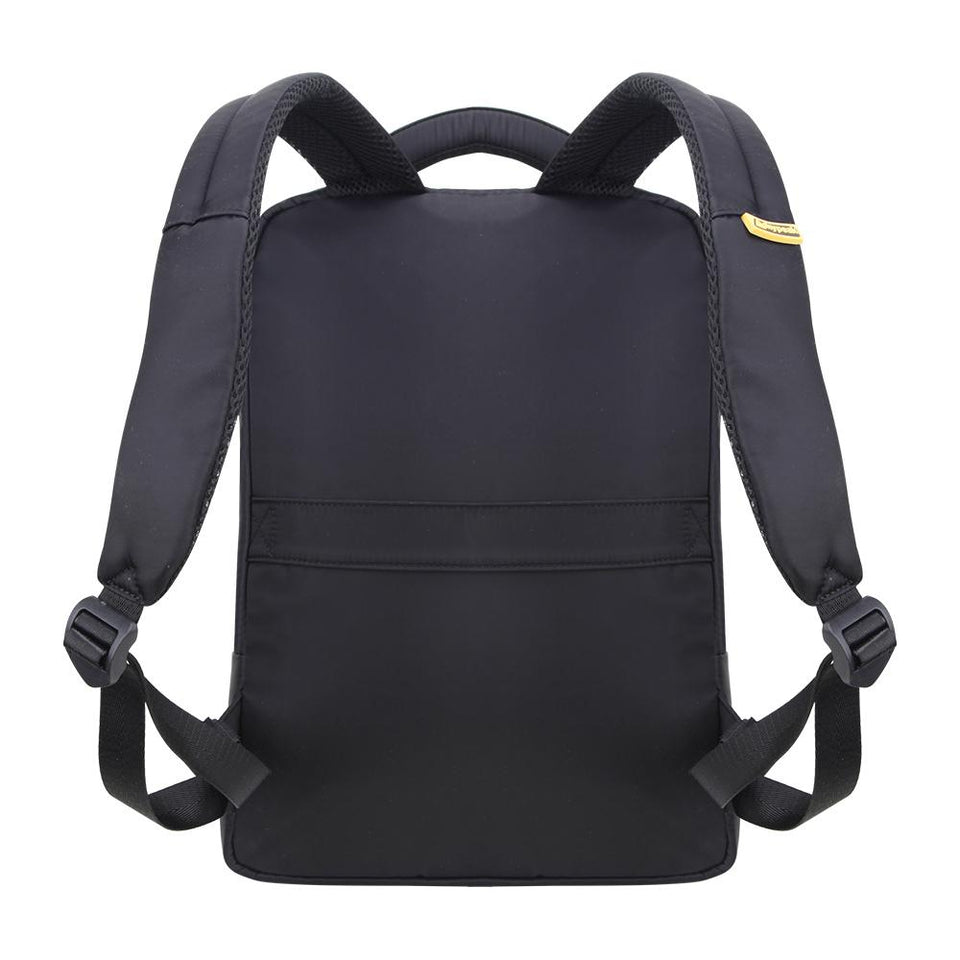 Mochila backpack Skypeak roja para mujer,dama, de 15,6" tamaño Grande. CTA-115BK